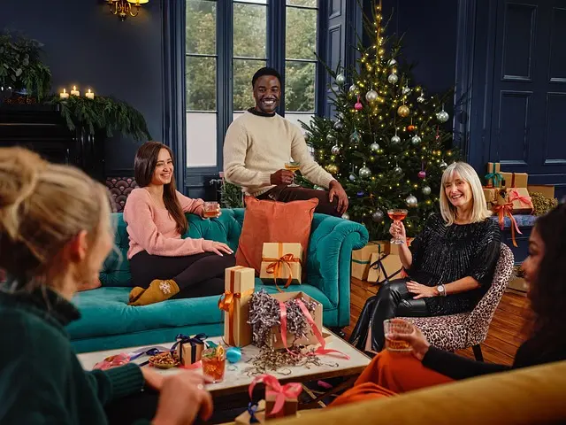 Les Éléments Clés pour Créer un Noël Magique à la Maison