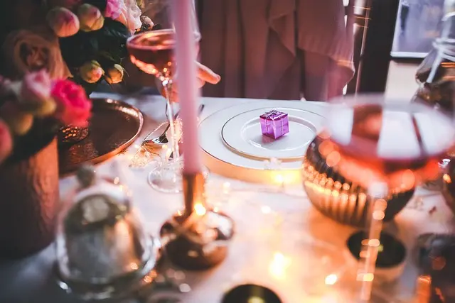 10 Traditions de Noël à Adopter pour Éveiller la Magie