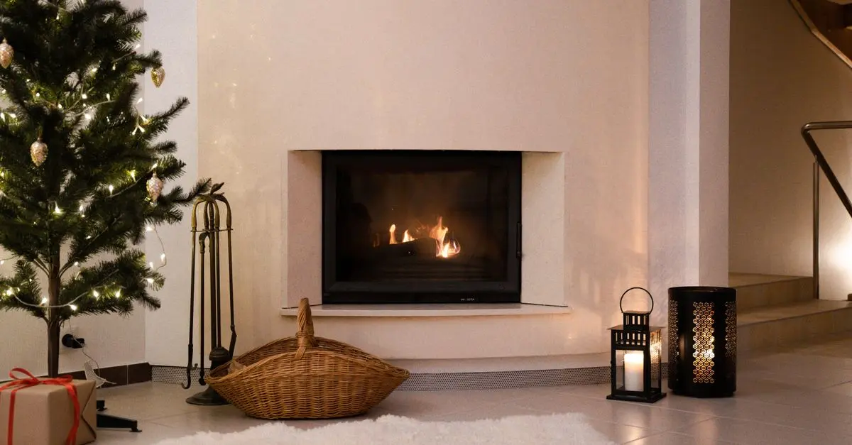 Comment Créer une Magie de Noël Mémorable au Coin du Feu