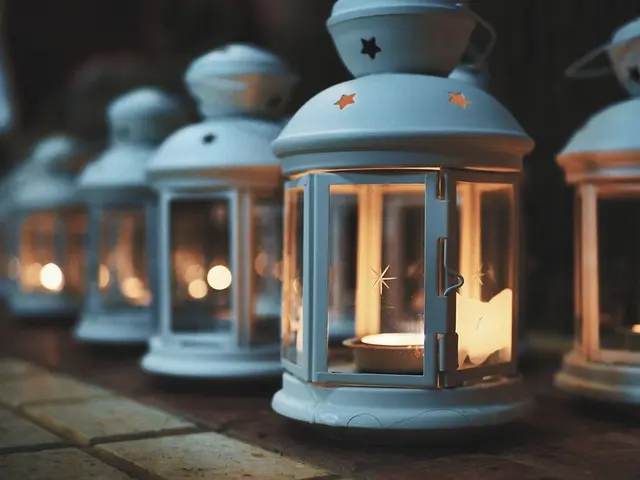 Comment Créer une Ambiance Magique de Noël avec des Lumières