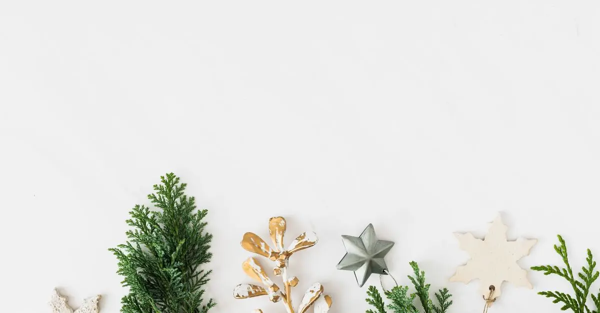 Créer une Ambiance Magique de Noël avec des Éléments Naturels