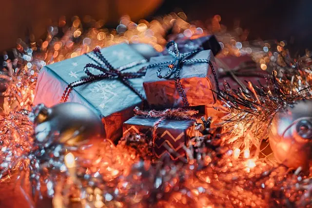 Les 10 Traditions de Noël à Découvrir pour Éveiller la Magie