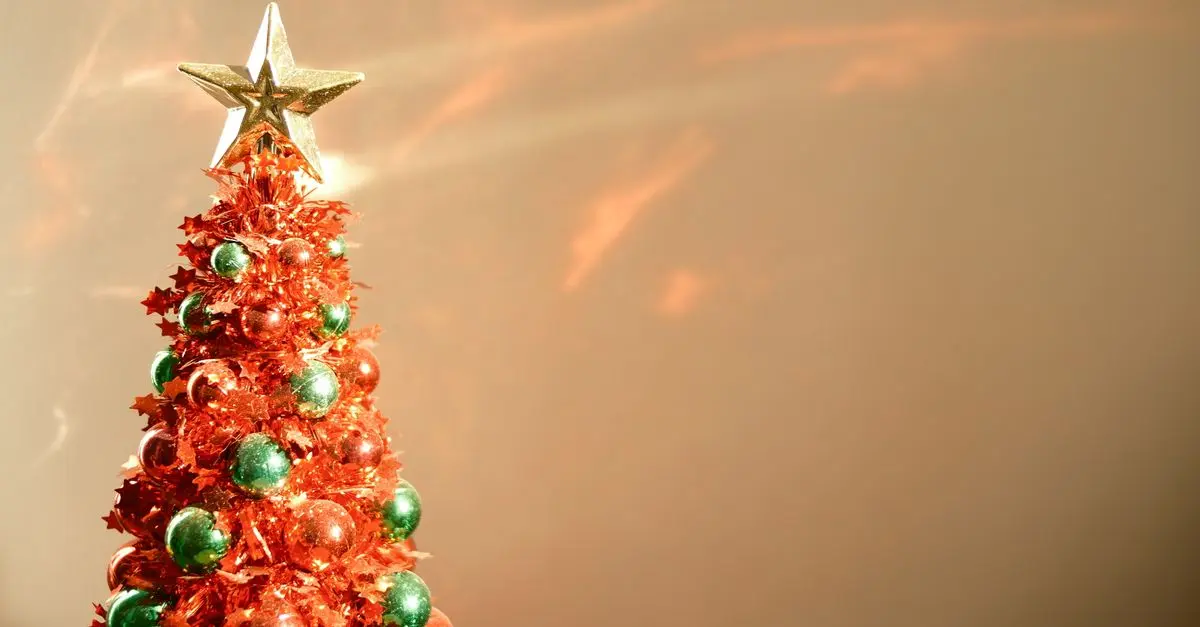 Les Étoiles de Noël : Guide Pratique pour Décorer Votre Sapin