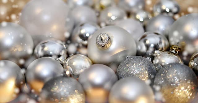 5 Astuces pour Créer la Magie de Noël avec des Tradition