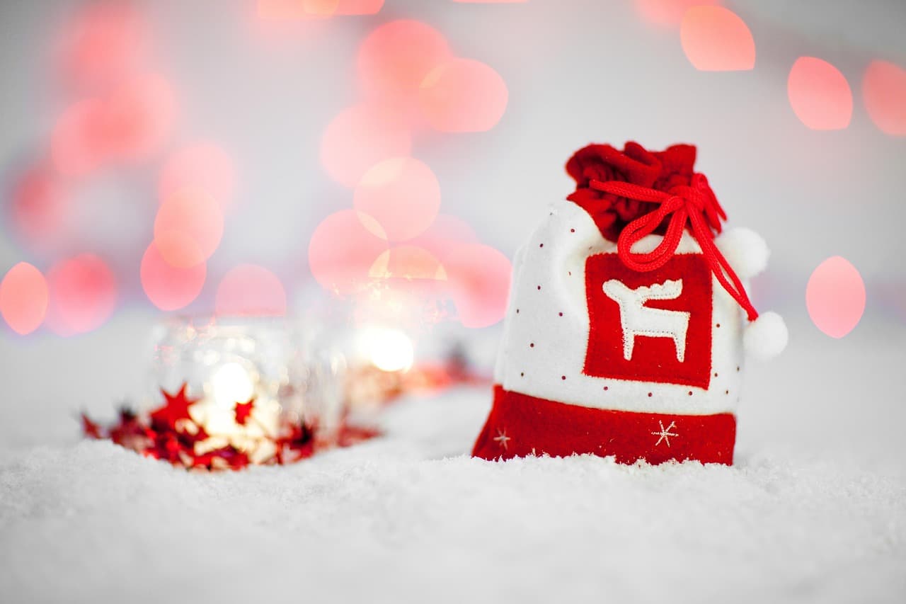Créer un Noël Magique grâce aux Traditions Familiales